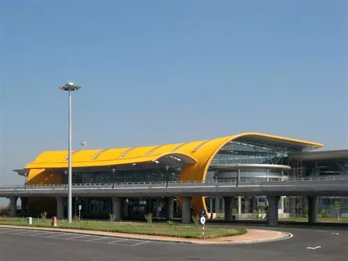 PRIVATE TRANSFER DALAT AIRPORT TO MUINE BY PRIVATE CAR