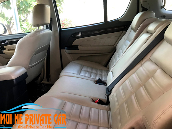 7-Seats-Car-Rental-In-Dalat