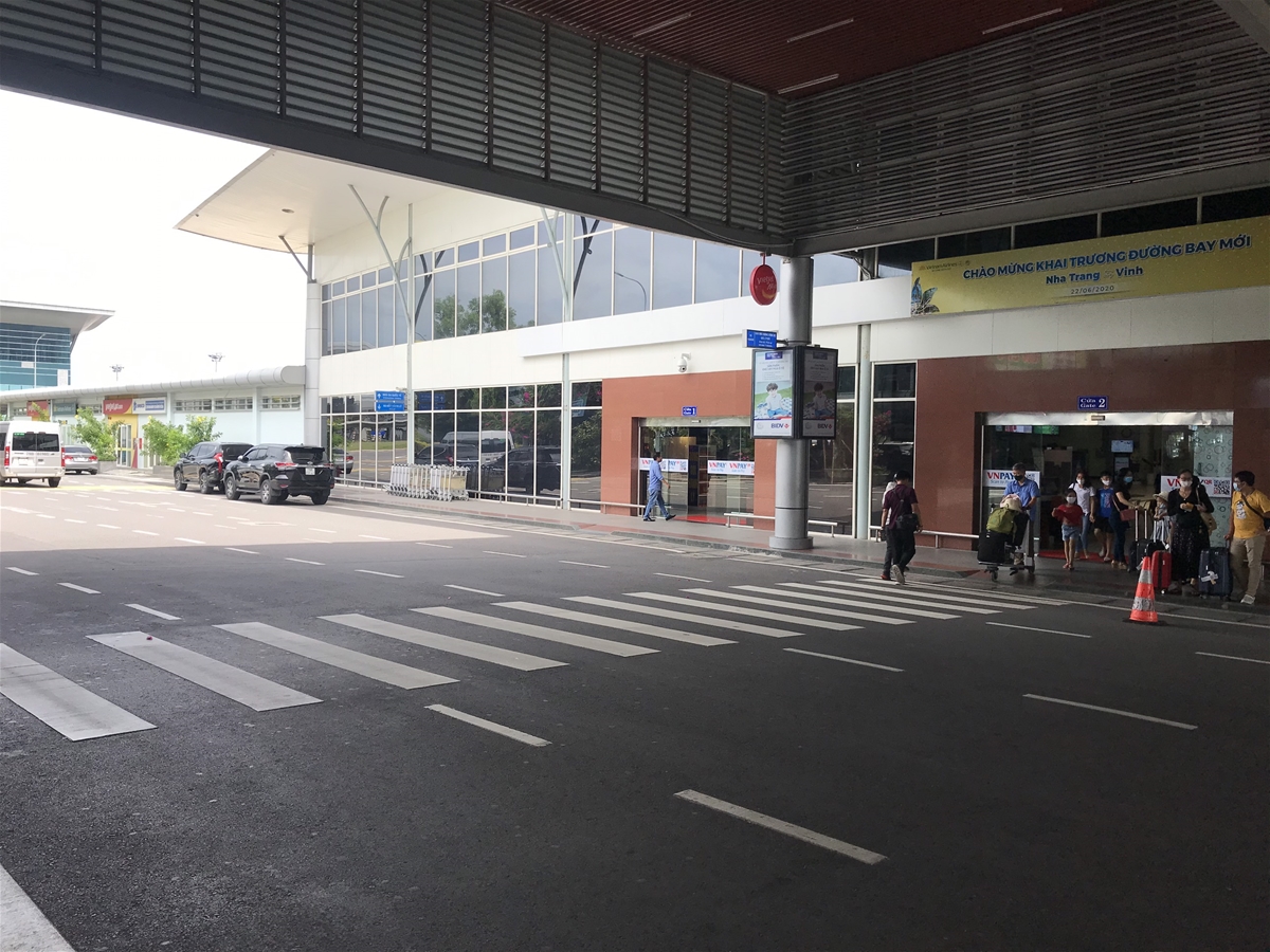 Nha trang airport to mui ne private taxi